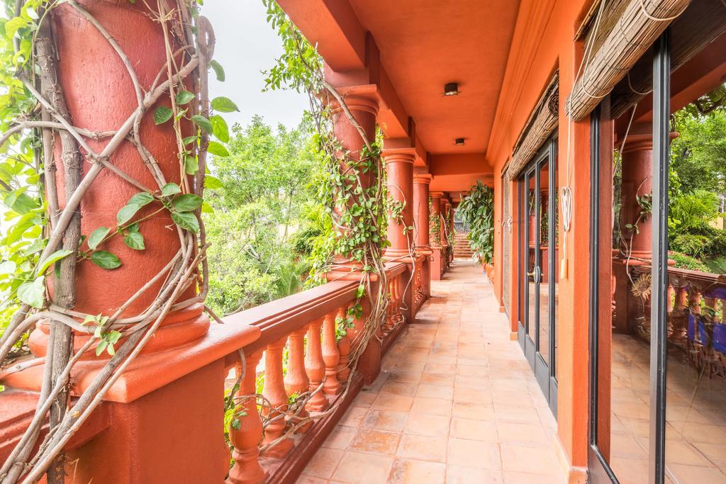 Отель Casa Puesta Del Sol Альенде Экстерьер фото